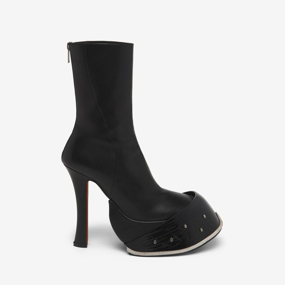 ALEXANDER MCQUEEN - Hoof Boot - Item 808119WHABI1000